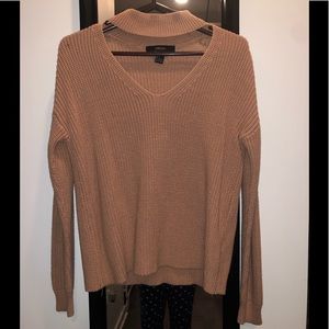 V neck sweater